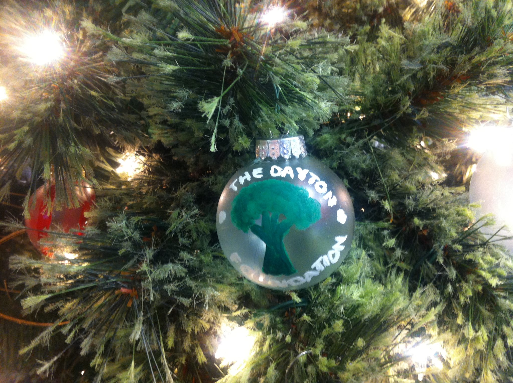 TDF_Christmas_Ornament_painted_by_Beth_Julian.jpg